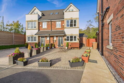 Frank Hornby Close, Maghull, L31 3AD 3 bed semi