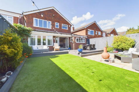 Ennerdale Drive, Aughton, L39 5HF 3 bed detached house for sale