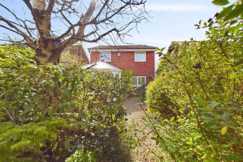 Pine Avenue, Ormskirk, L39 2YP 4 bed detached house for sale