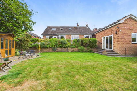Everard Close, Scarisbrick L40 9QJ 5 bed detached bungalow for sale