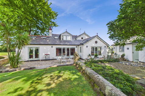 4 bedroom cottage for sale
