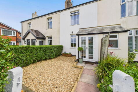 Ormskirk Old Road, Bickerstaffe, L39 0HD 2 bed terraced house for sale