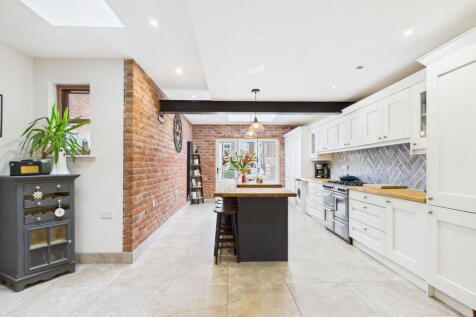 West View, Ormskirk L39 2DJ 2 bed terraced house for sale