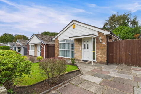Nursery Avenue, Ormskirk, L39 2DZ 2 bed detached bungalow for sale