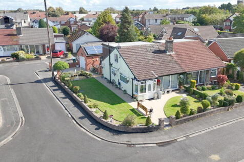 2 bedroom semi-detached bungalow for sale
