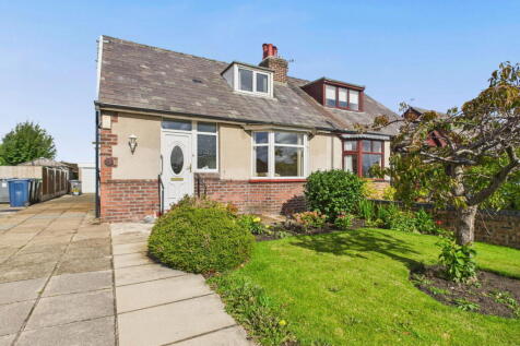 Liverpool Road South, Burscough, L40 7SU 3 bed semi