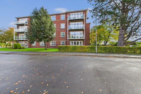 Windsor Court, Aughton Park Drive... 2 bed apartment for sale