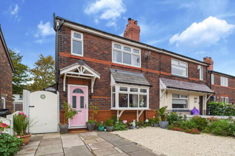 Taylor Avenue, Ormskirk, L39 2ED 3 bed semi