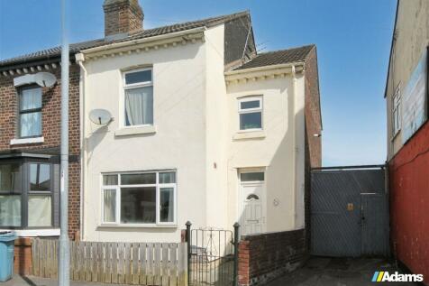 2 bedroom semi-detached house for sale