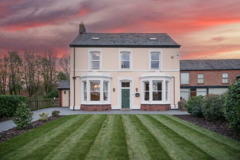 6 bedroom manor house for sale