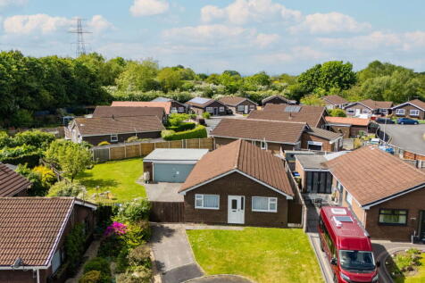 Wren Close, Runcorn 3 bed detached bungalow for sale