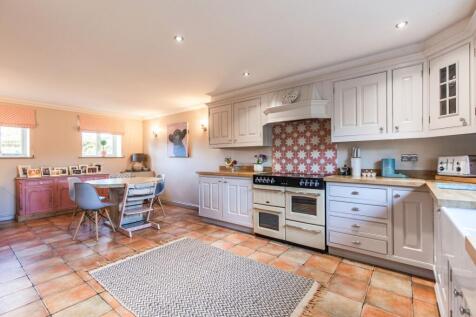 Docking Road, Sedgeford, PE36 4 bed barn conversion for sale
