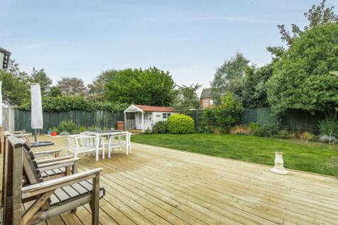 Hunstanton 5 bed chalet for sale