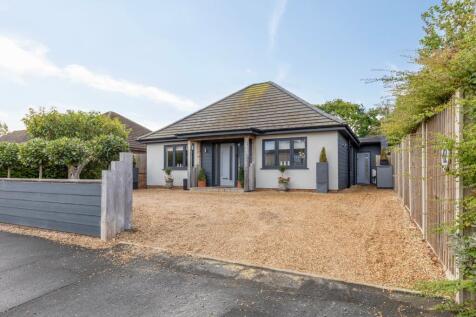 Hunstanton 2 bed detached bungalow for sale
