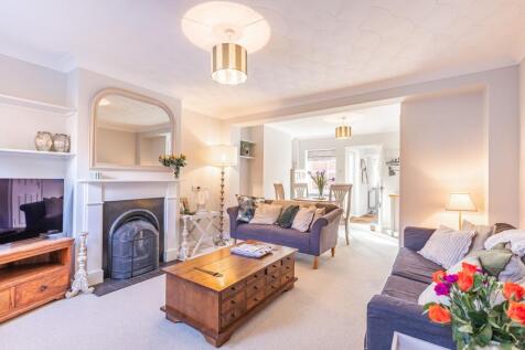 Heacham 2 bed end of terrace house for sale