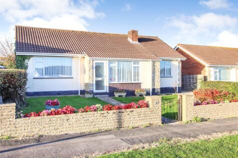 Beresford Road, Lymington, Hampshire... 2 bed bungalow for sale