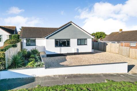 Fullerton Road, Lymington, Hampshire... 3 bed bungalow for sale