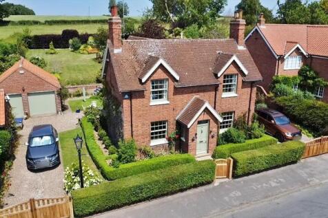 Main Street, Etton, Beverley 4 bed detached house for sale
