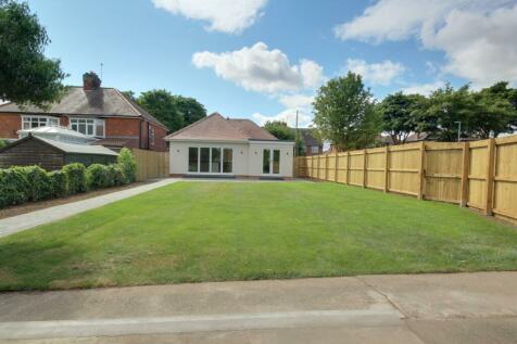 3 bedroom detached bungalow for sale