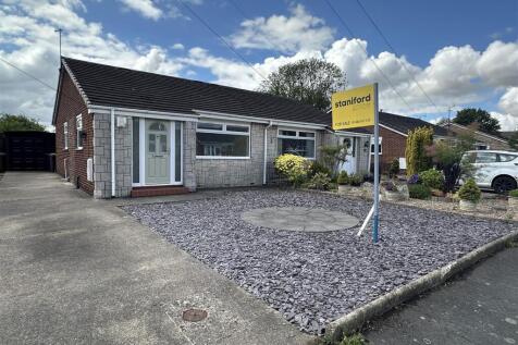2 bedroom semi-detached bungalow for sale