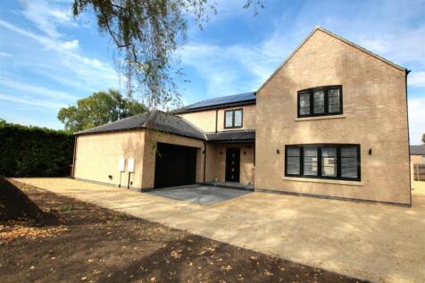 West End Farm Close, Brough HU15 5 bed detached house for sale