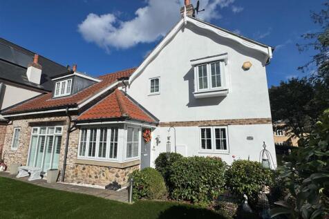 St. Marys Walk, Swanland HU14 3 bed terraced house for sale