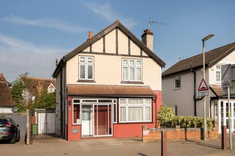 Monument Road, Weybridge, KT13 3 bed detached house for sale