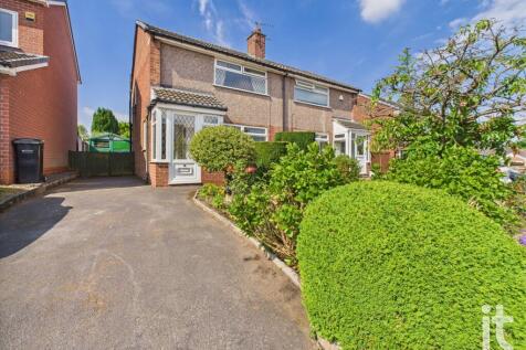 Birch Tree Avenue, Hazel Grove... 2 bed semi