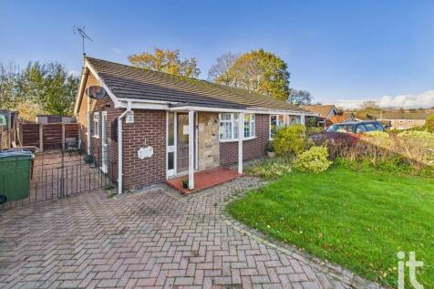 Kingfisher Road, Offerton, Stockport... 2 bed semi