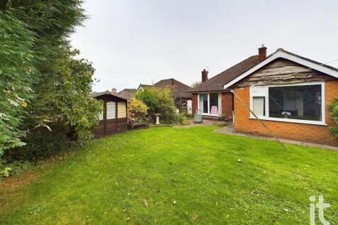 Capesthorne Road, High Lane... 2 bed detached bungalow for sale