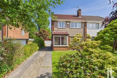 Fairacres Road, High Lane, Stockport... 3 bed semi