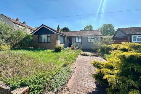Park Avenue, Furness Vale, High Peak... 3 bed detached bungalow for sale