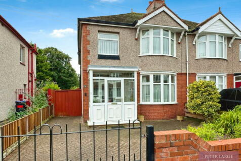 4 bedroom semi-detached house for sale