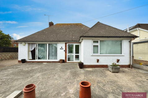 26 Bryn Llys, Rhyl, LL18 4EG 2 bed detached bungalow for sale