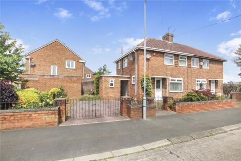 2 bedroom semi-detached house for sale