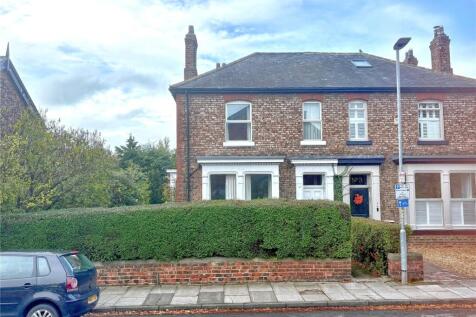 5 bedroom semi-detached house for sale