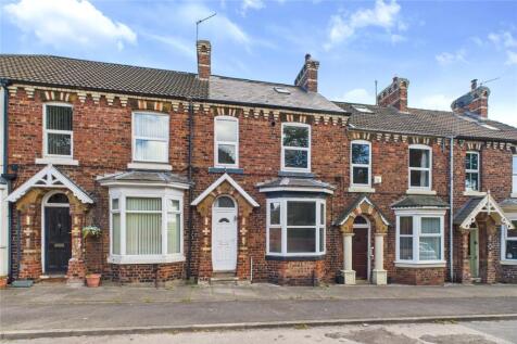 4 bedroom terraced house for sale