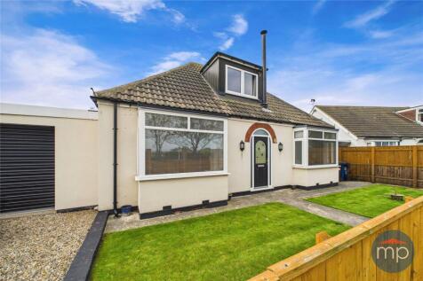 The Crescent, Redcar 2 bed bungalow for sale