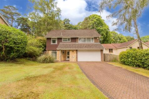 Lime Avenue, Camberley, Surrey 4 bed detached house for sale