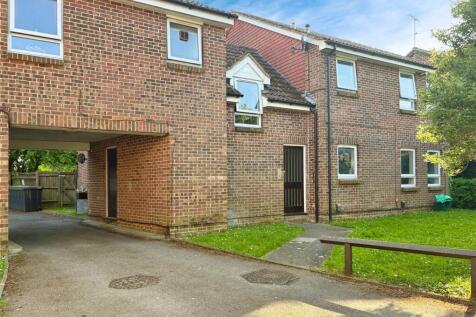 Wyre Court, Tilehurst, Reading Studio for sale