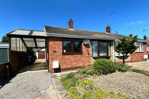 2 bedroom semi-detached bungalow for sale