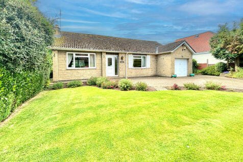 2 bedroom detached bungalow for sale