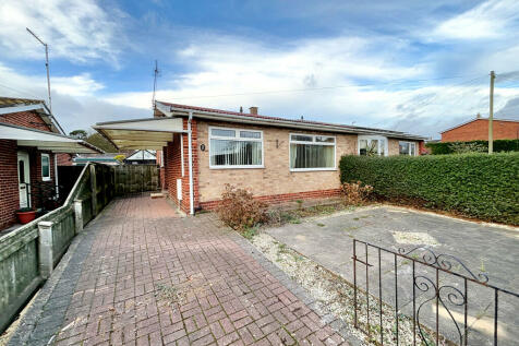 2 bedroom semi-detached bungalow for sale