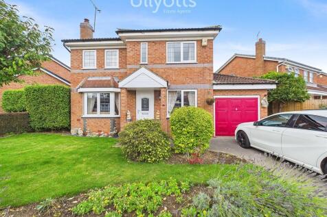 4 bedroom detached house for sale