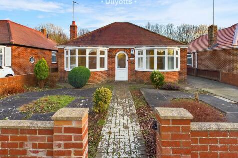 2 bedroom detached bungalow for sale