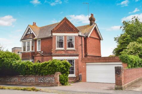 Enys Road, Eastbourne BN21 6 bed detached house for sale