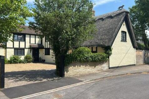 4 bedroom cottage for sale