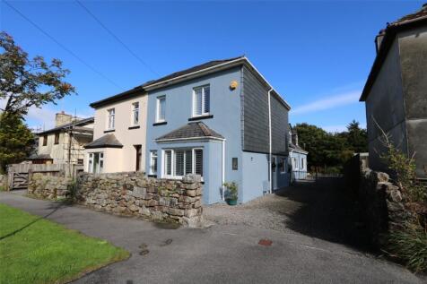 4 bedroom semi-detached house for sale