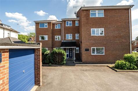 Alderman Willey Close, Wokingham... 2 bed apartment for sale
