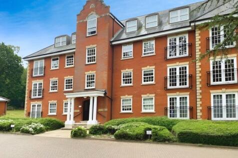 Montague Close, Wokingham, Berkshire 2 bed apartment for sale